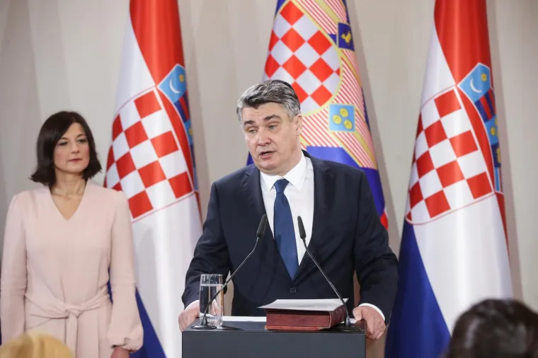 Prva dama blista u decentnoj ružičastoj kombinaciji: Iznenadit ćete se tko joj je šivao haljinu po mjeri