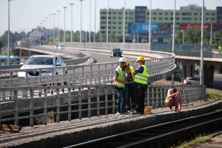 Prometne gužve u Zagrebu: Počela sanacija Mosta mladosti, trajat će godinu dana