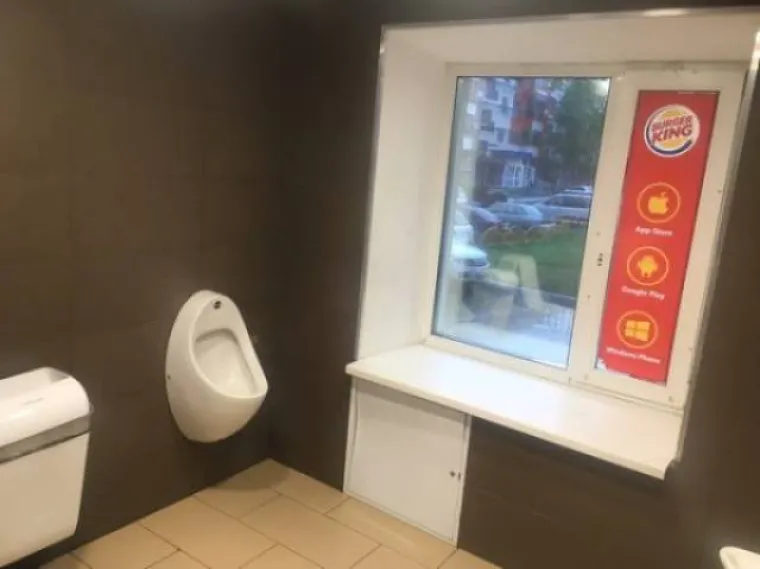 KAKO SU NESPOSOBNI: Majstori popili previše i svojim radom potpuno unakazili domove i javne površine