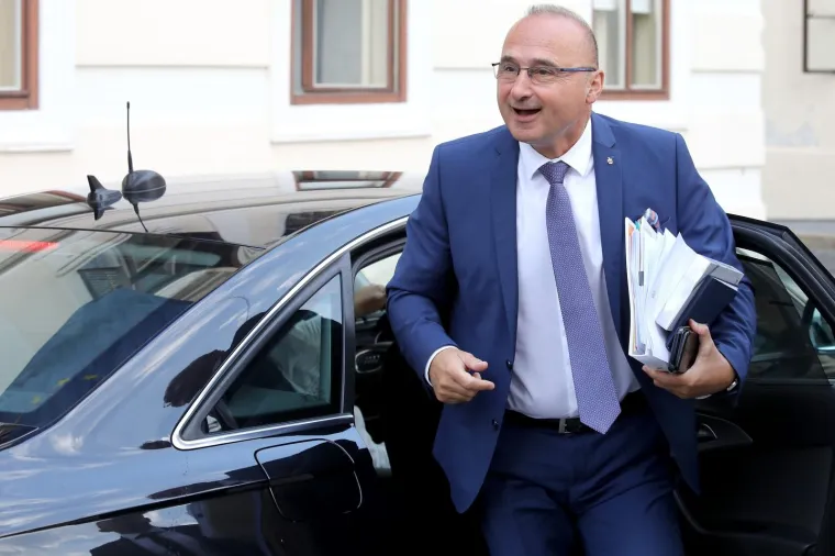 Dosadašnji ministar vanjskih i europskih poslova Gordan Grlić Radman i dalje će voditi MVEP