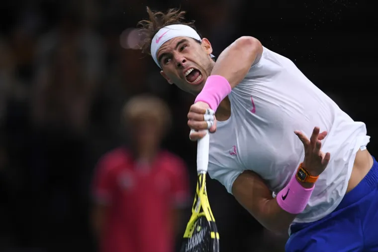 ONO KAD RAFAEL NADAL ODLUČI BACITI PUBLIKU U TRANS: Španjolac je pravi majstor
