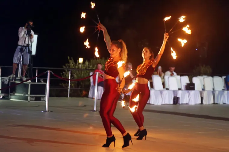 LIJEPA ENI ŠUKUNDA PREDALA KRUNU: Nova Miss hrvatske dijaspore je zanosna Tihana Babij iz Beča