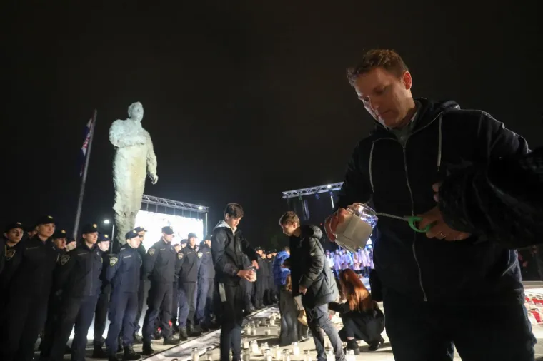Paljenje svijeća u Zagrebu