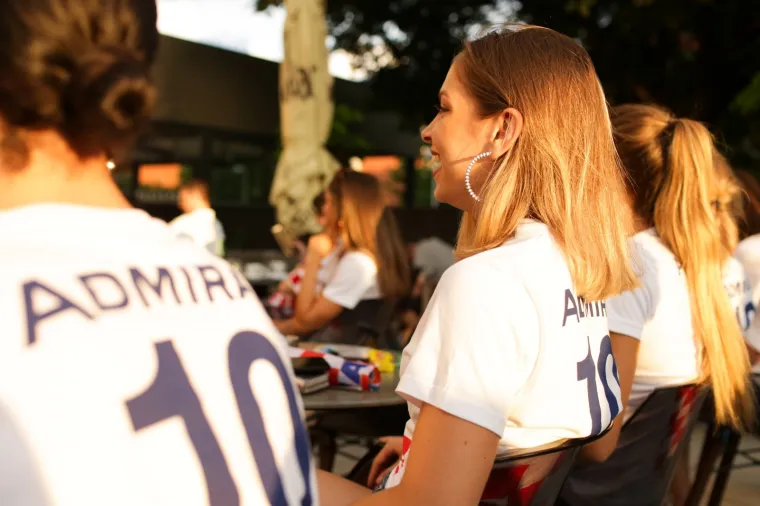 I OVE LJEPOTICE BODRE VATRENE: Finalistice izbora Miss sporta skinule višak odjeće i odjenule 'kockice'