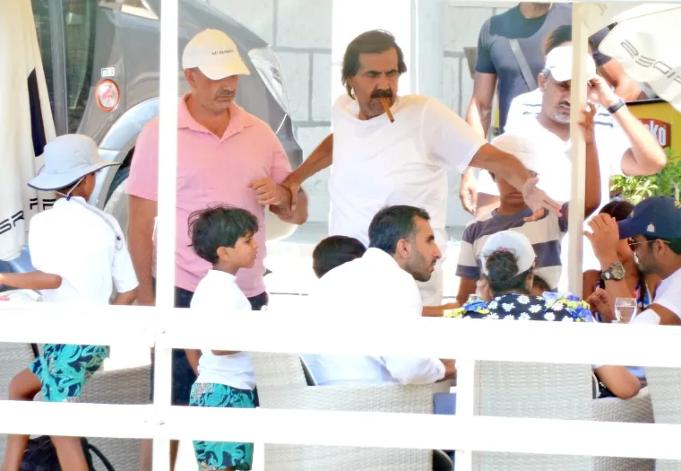 KATARSKI ŠEIK JADRANOM PLOVI U 125 METARA DUGAČKOJ MEGAJAHTI: Pogledajte fotografije trenutno 14. najveće jahte na svijetu