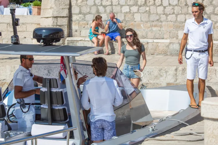 LJUBAV U DUBROVNIKU: Zaljubljena njujorška balerina s novim dečkom plovi na Valentinovoj jahti
