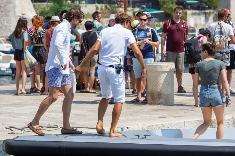 LJUBAV U DUBROVNIKU: Zaljubljena njujorška balerina s novim dečkom plovi na Valentinovoj jahti