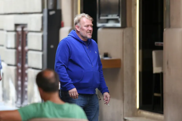 SLAVEN BILIĆ TRUDNU ZARUČNICU IZVEO NA ŠPICU: Na kavi im se pridružili i drugi nogometni velikani