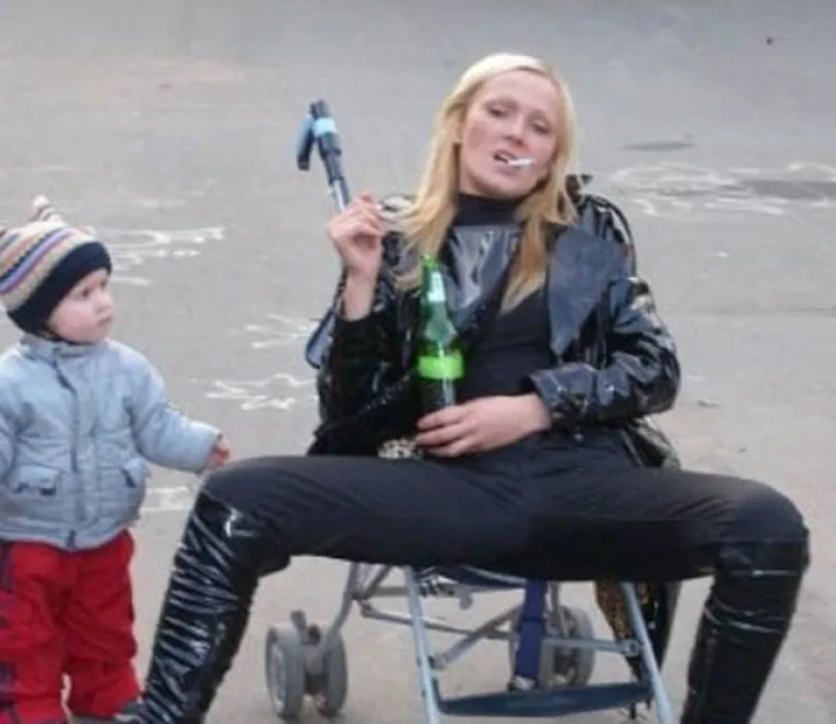 AKO DOBIJEM 20 LAJKOVA, NEĆU ABORTIRATI! Neke 'mame' bi pod hitno trebalo strpati u bolnicu