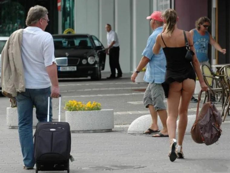 SUKNJICE U ZRAK! Vjetar je rekao svoje, na vama je samo da uberete plodove