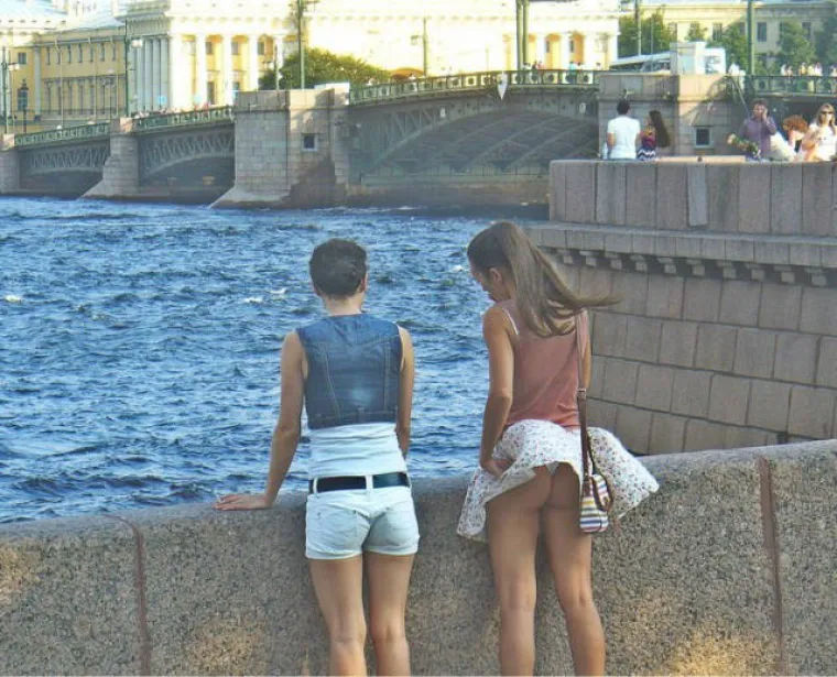 SUKNJICE U ZRAK! Vjetar je rekao svoje, na vama je samo da uberete plodove
