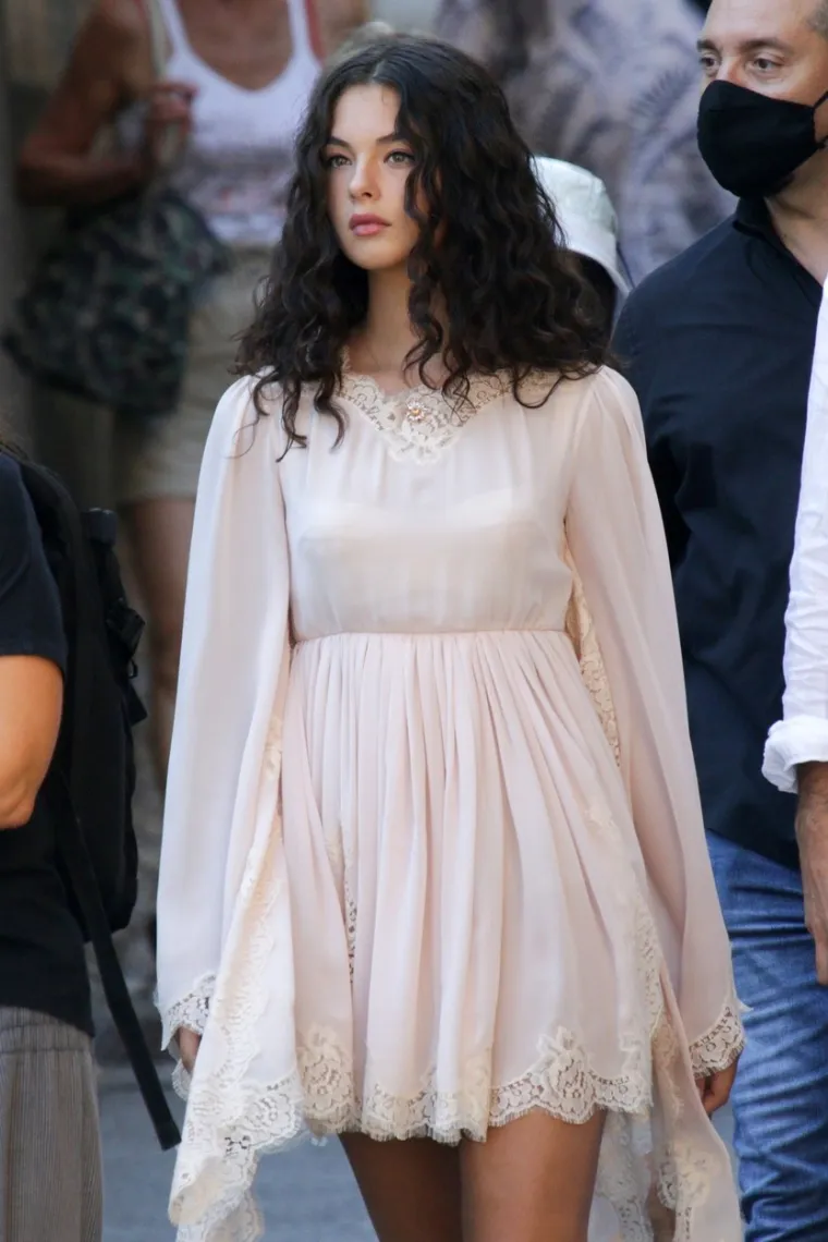 Mislili smo da Monicu Bellucci nijedna neće skinuti s trona, a onda je njezina kći odrasla: Dugo ju je krila od svijeta, ali više ne ide