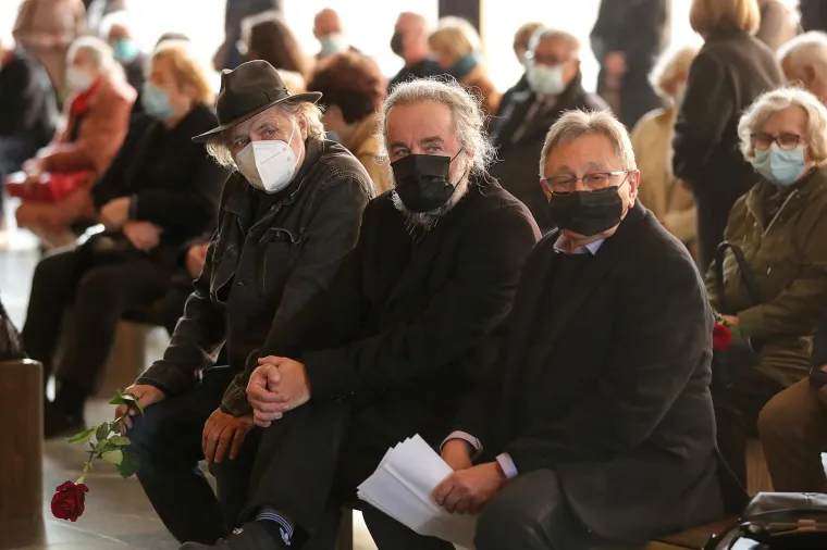 Od Ive Štivičića oprostili se Rade Šerbedžija, Ksenija Marinković, Vesna Pusić, Škare Ožbolt i brojni drugi