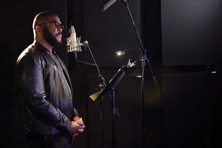 6. Tyler Perry, zarada 97 milijuna dolara: Najplaćenija osoba u filmskom biznisu, Tyler Perry posjeduje nekretnine, često piše i režira vlastite projekte. Najuspješnija od njih, franšiza Madea, zaradila je na blagajnama više od 660 milijuna dolara.