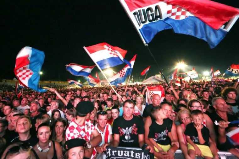 Atmosfera na Thompsonovu koncertu povodom obljetnice Oluje