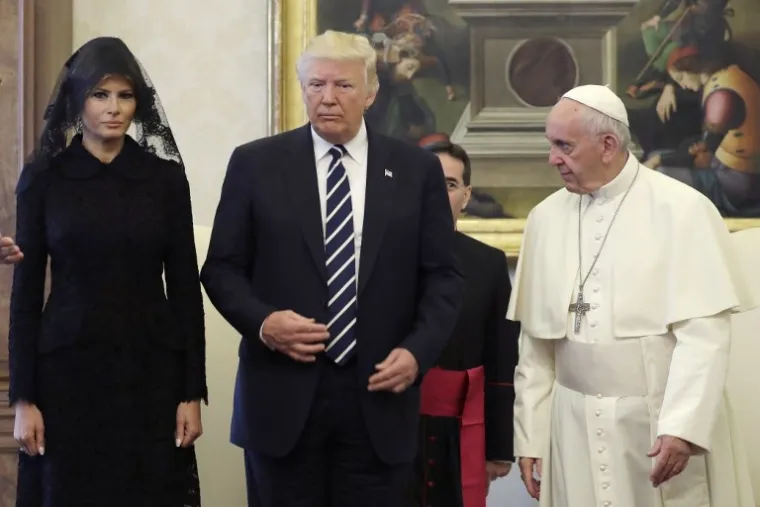 Papa i Trump susreli se u Vatikanu, pogledajte kako su bile odjevene Melania i Ivanka