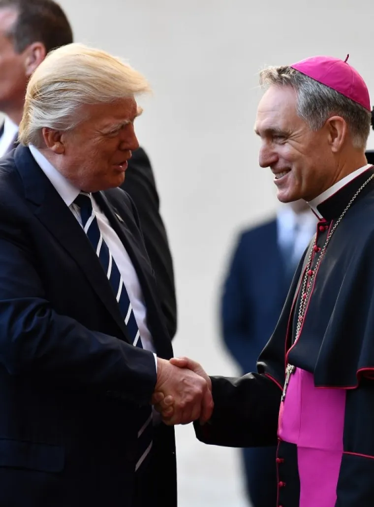 Papa i Trump susreli se u Vatikanu, pogledajte kako su bile odjevene Melania i Ivanka