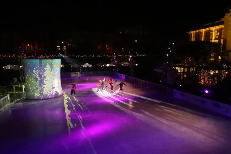 BISER ADVENTA U ZAGREBU: Svečano je otvoren Ledeni park na Trgu kralja Tomislava