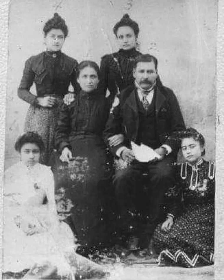 Tako je i krenula priča da je čuvena &quot;La Pascualita&quot; zapravo balzamirana djevojka, koja je umrla da dan vlastitoga vjenčanja nakon što ju je ubo škorpion.