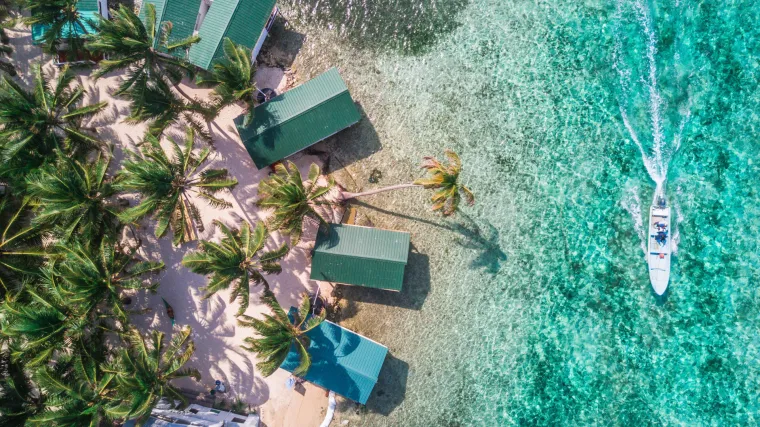 4. Belize: Želite istražiti ruševine Maja, plivati u bistrim vodama i vidjeti divlje životinje? Belize može ponuditi sve to, ali i puno više. Rezervat Belize Barrier Reef, koji je na popisu UNESCO-ve svjetske baštine.