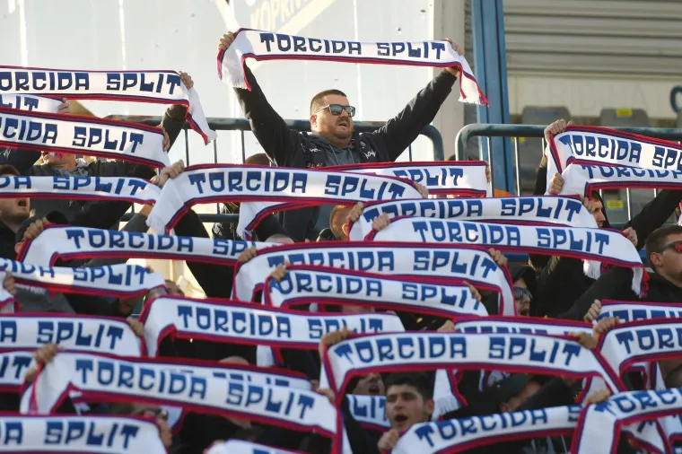 Pogledajte kakav je vatreni rođendanski 'show' napravila Torcida i kakvu su poruku poslali s tribina