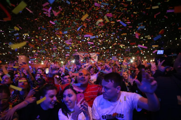 MIŠO KOVAČ RASPAMETIO 12.000 OBOŽAVATELJA: U prepunoj Spaladium Areni održao koncert za pamćenje