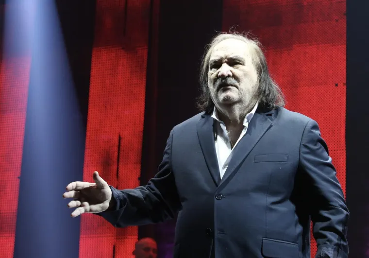 MIŠO KOVAČ RASPAMETIO 12.000 OBOŽAVATELJA: U prepunoj Spaladium Areni održao koncert za pamćenje