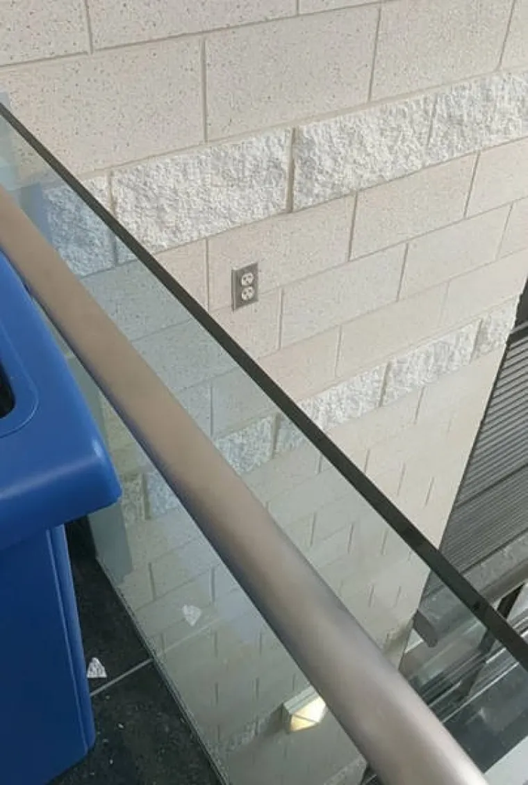 KAD MAJSTORI ZEZNU STVAR: Objavili fotografije propusta koji nisu samo komični nego i opasni za život