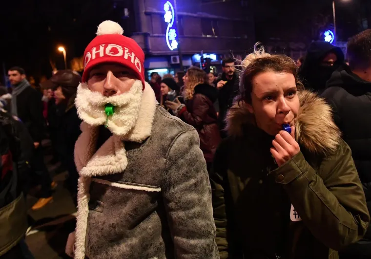 PROSVJEDNA ŠETNJA U BEOGRADU: Traže smjenu ministra unutrašnjih poslova Nebojše Stefanovića