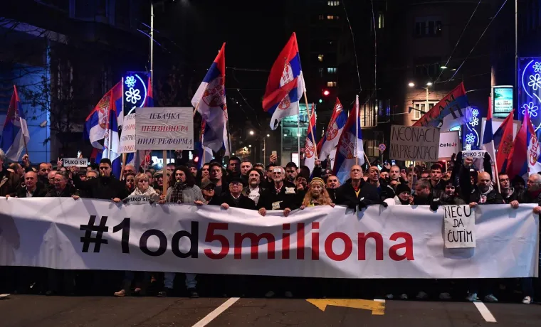 PROSVJEDNA ŠETNJA U BEOGRADU: Traže smjenu ministra unutrašnjih poslova Nebojše Stefanovića