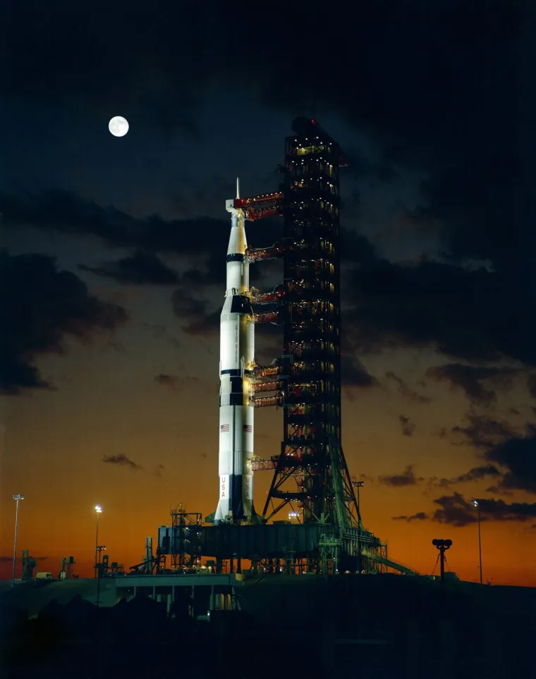 Apollo 4 