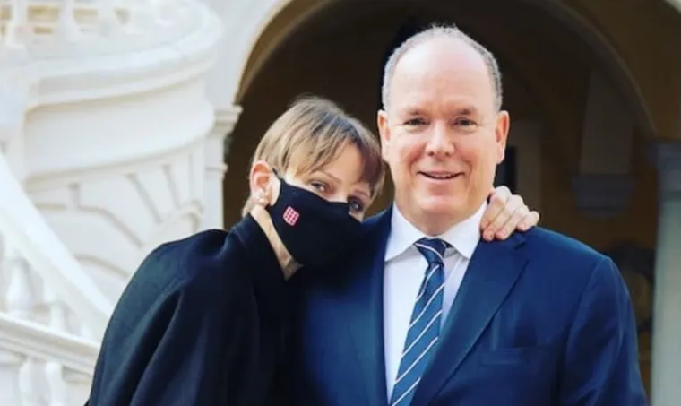 Charlene se odmah nakon povratka u Monako obratila svojim pratiteljima na Instagramu. &quot;Danas je bio jako sretan dan. Hvala vam što ste mi pružali potporu da ostanem jaka&quot;, napisala je uz fotografiju svoje obitelji.