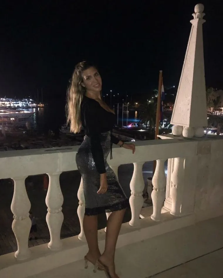 Mirtu Šurjak prozivali su zbog seksi stajlinga, sve je ishendlala kao dama
