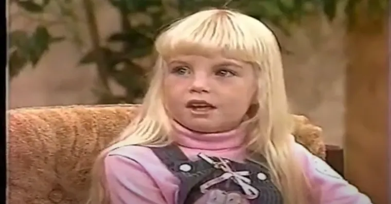 Prokletstvo ovog filma zahvatilo je i mladu glumicu Heather O&apos;Rourke, koja je preminula šest godina nakon premijere filma od septičkog šoka. Djevojčica je imala samo 12 godina.