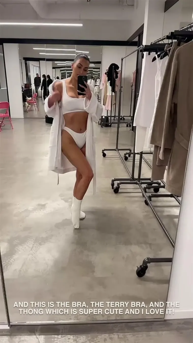 Usko, uže! Kratko, kraće! Nitko nas nije 'grijao' više od Kim Kardashian, ova izdanja bila su joj baš hot