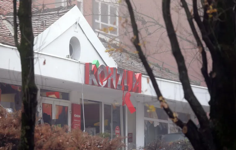 Raznesen bankomat u sklopu Konzuma u Maksimiru