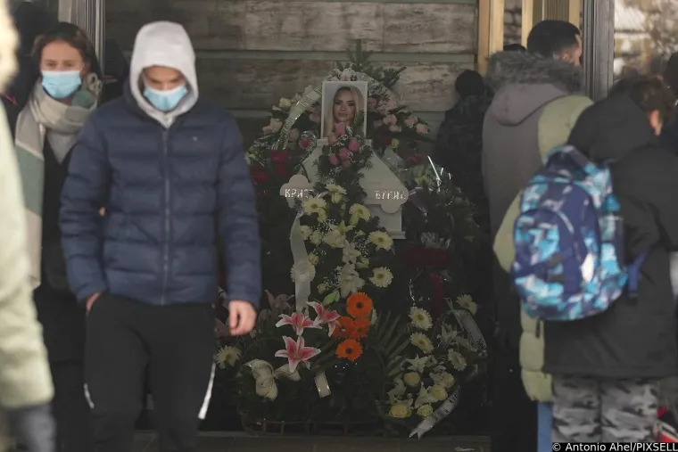 Beograd se jučer oprostio od Kike Đukić: Rijetko tko je zadržao suze na posljednjem ispraćaju popularne influencerice