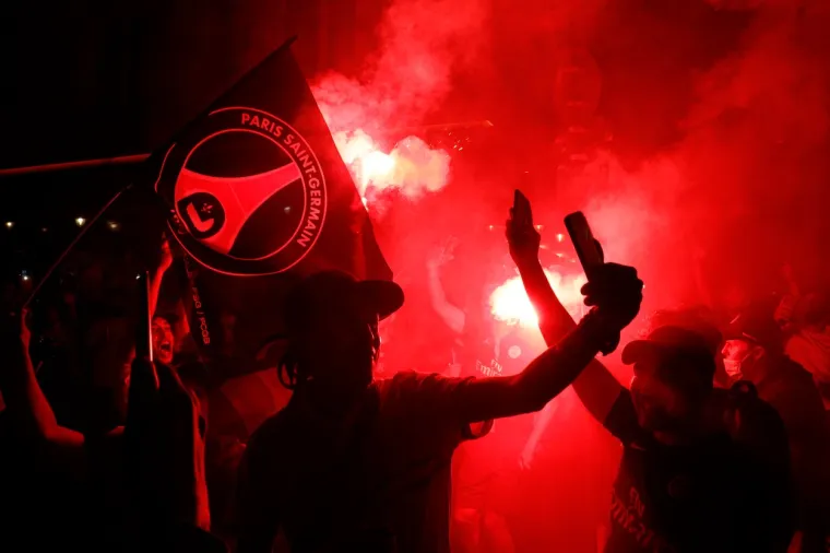 NAVIJAČI PSG-A U TRANSU: Pogledajte kako slave povijesni rezultat francuskog prvaka