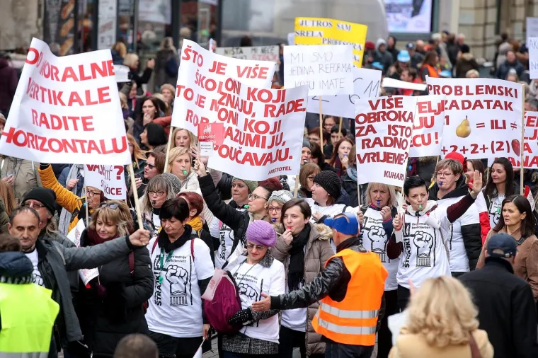 TISUĆE LJUDI U ZAGREBU PROSVJEDUJE ZA VEĆE PLAĆE U OBRAZOVANJU: 'Ne očekujemo kraj štrajka jer Vlada zasad nema ozbiljnu ponudu'
