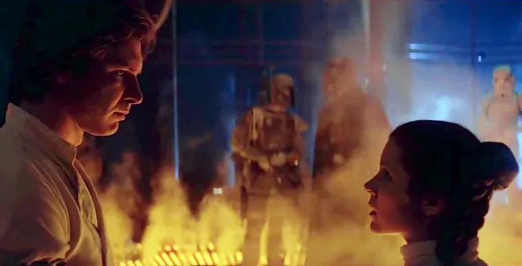 Kada u "Ratovima zvijezda 5" princeza Leia kaže Hanu Solu da ga voli, on je trebao njoj odgovoriti: "I ja tebe", ali je Harrison Ford smatrao kako takav izljev emocija ne priliči njegovu liku te je samo kratko rekao: "Znam".