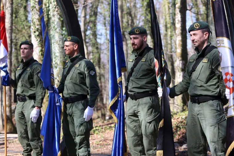 POLITIČKI VRH STIGAO NA PLITVICE: Evo tko je sve bio na obilježavanju 28. obljetnice akcije Plitvice i pogibije 1. hrvatskog redarstvenika