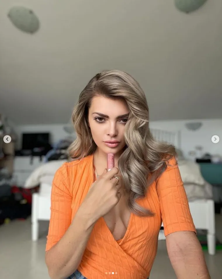 Ella Dvornik