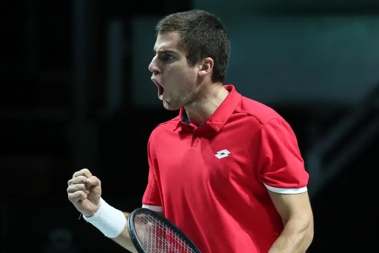 Dok nije počeo Davis Cup, rijetki su znali tko je on, no kad je počeo pobjeđivati tenisače koji su za 200 i više mjesta bolje plasirani od njega na ATP ljestvici, stvari su se drastično promijenile. Gojo je čuda radio i zapravo je on glavni razlog zbog kojeg smo dogurali do finala Davis Cupa.