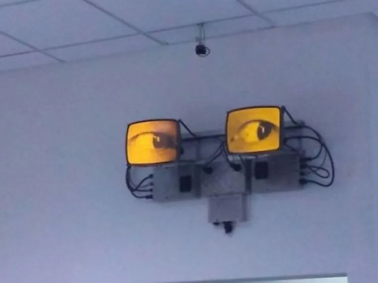 INTERNET JE MJESTO GDJE BIZARNOSTIMA NEMA KRAJA: Baš takve su i ove fotografije - što nije u redu s ovim ljudima?