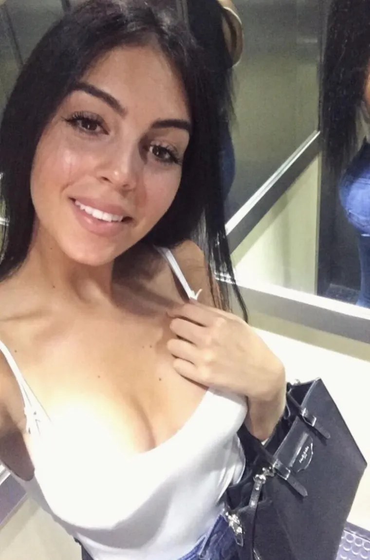 Znate li kako je Georgina Rodriguez izgledala prije nego je 'uletio' Ronaldo? Evo kako se mijenjala
