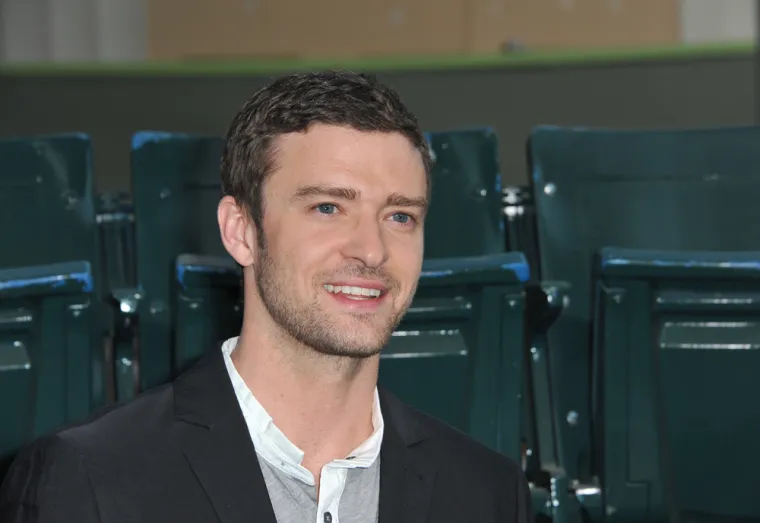 Timberlake se početkom prošle godine ispričao Britney zbog načina na koju ju je tretirao u prošlosti. Naime, u dokumentarcu &quot;Framing Britney&quot; pojavili su se novi detalji njihova prekida. Uskoro su ga obožavatelji pop princeze optužili da je preokrenuo priču u svoju korist kako bi stekao još veću popularnost.
