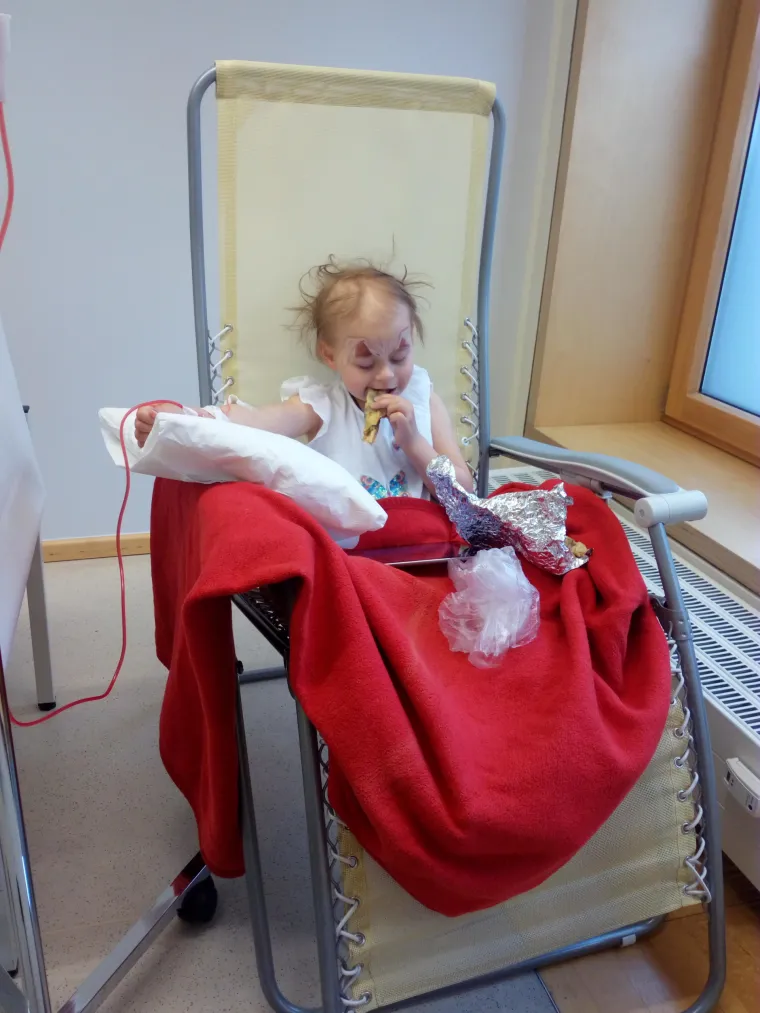 Liječenje imunoterapijom počelo je u kolovozu 2015. godine u Salzburgu, a nakon smrti liječnika koji se za Maju brinuo, sve je nastavljeno u klinici u Münchenu. Za sada terapija daje rezultate no imunoterapija je dugotrajni proces u kojemu se uz pomoć lijekova gradi imunosustav potreban da se organizam bori i savladava tumor.