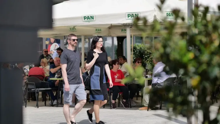 Na tren je sve stalo dok se upijalo sunce i miris kave: Ovakav vikend u svibnju se dugo čekao