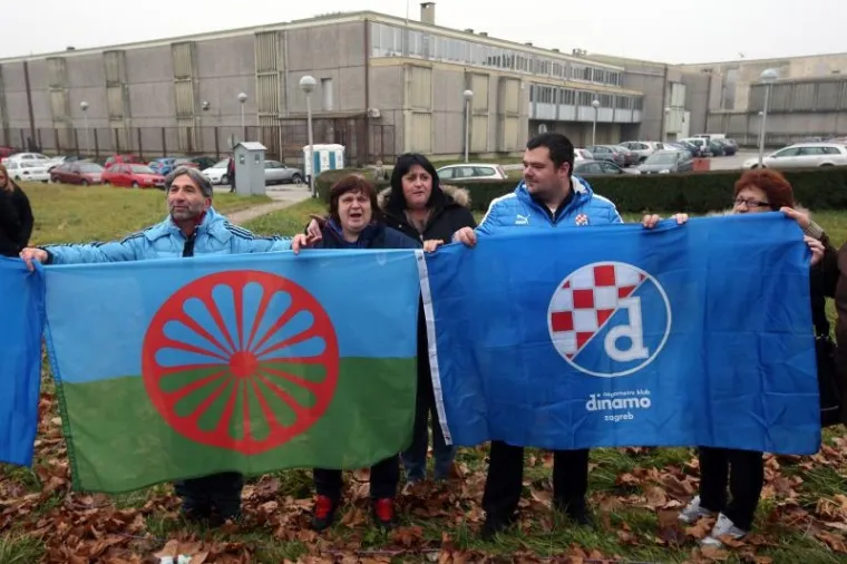 Zdravka Mamića ispred zatvora dočekalo oduševljeno mnoštvo