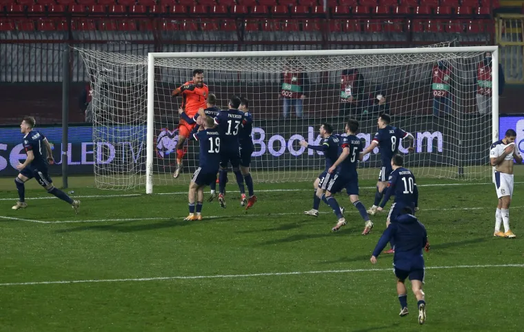 [FOTO] MITROVIĆ TRAGIČAR SRBIJE: Obratite pozornost na ključni detalj; Primjećujete li nešto?